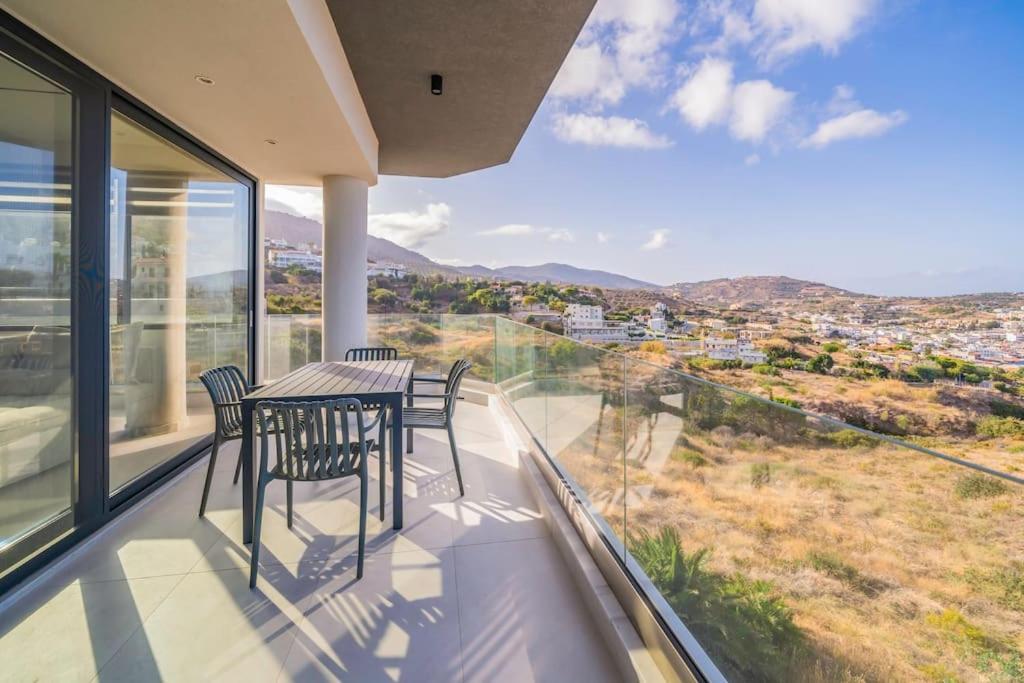 Endless View Luxury By The Sea Apartment Agia Pelagia (Kreta)